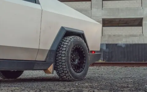 Tesla Cybertruck UP 03 Beadlock Wheels in Satin Black Image 4