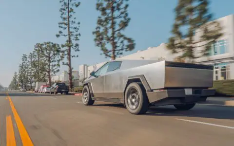 Tesla Cybertruck UP CYBRHEX Wheels in Satin Black Image 5