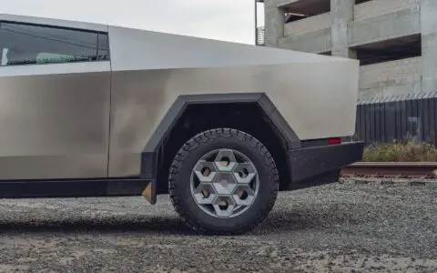 Tesla Cybertruck UP CYBRHEX Wheels in Satin Titanium Image 14