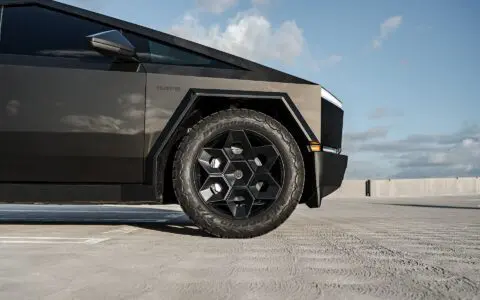 Pure Platinum Wrapped Tesla Cybertruck - UP CYBRHEX Wheels in Satin Black