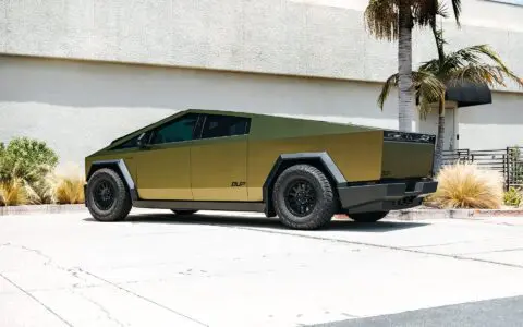 Matte Gold Eclipse Tesla Cyberbeast - UP-03 Beadlock Forged Wheels In Satin Black
