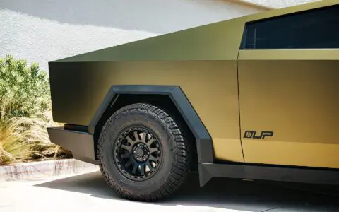 Matte Gold Eclipse Tesla Cyberbeast - UP-03 Beadlock Forged Wheels In Satin Black