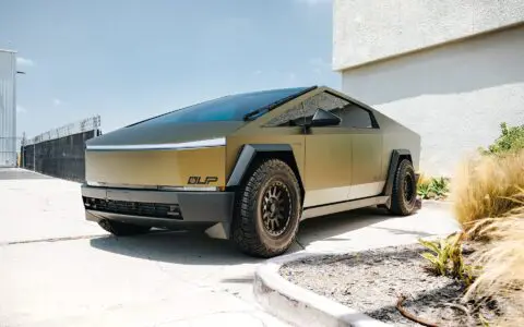 Matte Gold Eclipse Tesla Cyberbeast - UP-03 Beadlock Forged Wheels In Satin Black