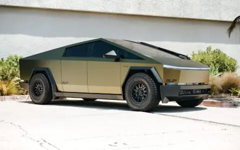 Matte Gold Eclipse Tesla Cyberbeast - UP-03 Beadlock Forged Wheels In Satin Black