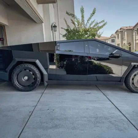 Tesla Cybertruck – HRE L108M Wheels in Satin Black