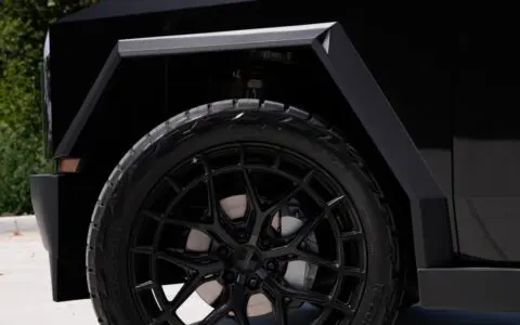 Tesla Cybertruck – Vossen Hybrid Forged HFX-1 Wheels_Image43_