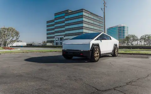 White Tesla Cybertruck - CYBRHEX Wheels in Satin Bronze