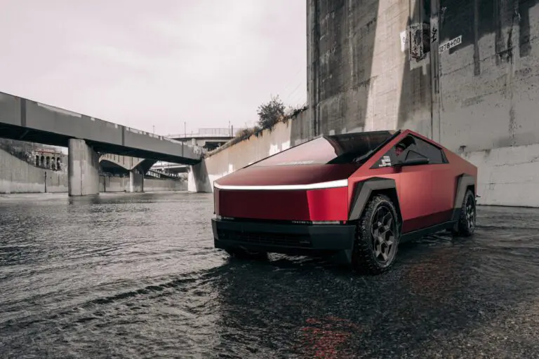 UP LA River CybrHex Cyber Truck - web crop 1920_8