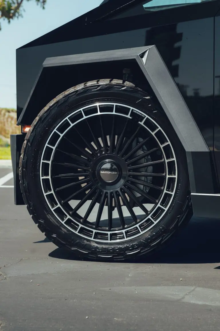CyberTruck-MVF-40glossBLK21