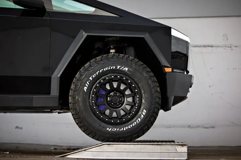 Gloss Black Tesla Cybertruck with 18 Inch UP-03 Beadlock Forged Wheels by Unplugged Performance 1920px (11)