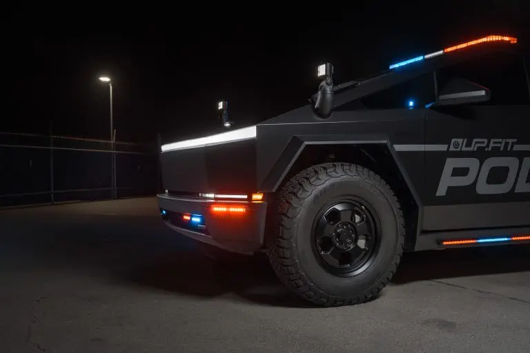 Tesla Cybertruck Police UP.Fit Unplugged Performance v 2.0 Image 5 copy 1920px