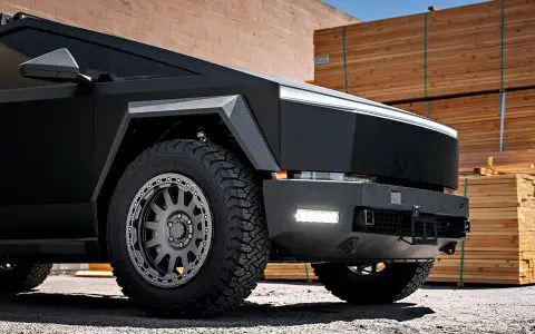 Storm Chaser INVINCIBLE Cybertruck on UP-03 Beadlock Forged Wheels in Satin Titanium