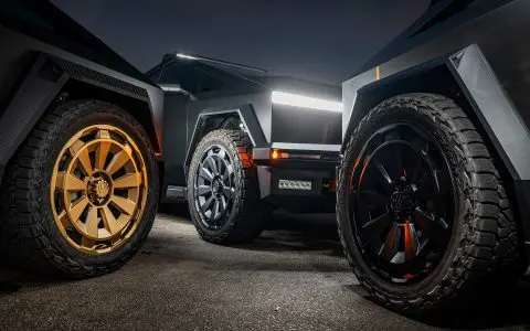 Tesla Cybertrucks with 24-Inch UP Forged CYBRNOVA Wheels