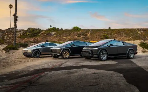 Tesla Cybertrucks with 24-Inch UP Forged CYBRNOVA Wheels