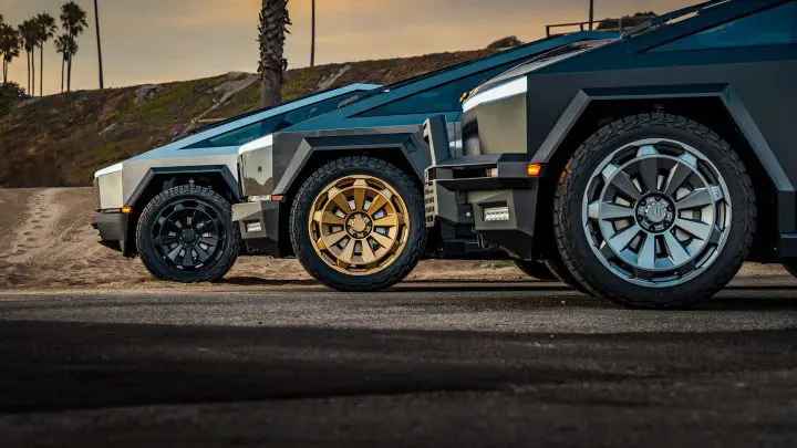Tesla Cybertrucks with 24-Inch UP Forged CYBRNOVA Wheels