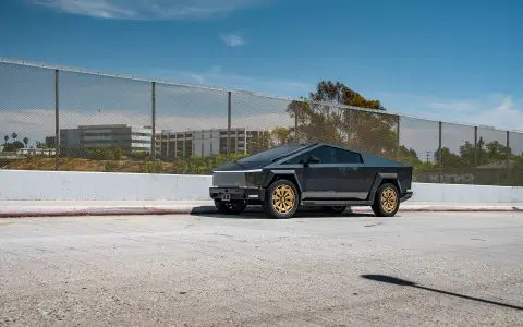 Magnesium Grey Color PPF Tesla Cybertruck with 24-Inch UP Forged CYBRNOVA in Satin Bronze