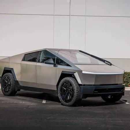 Tesla Cybertruck with 24-Inch UP Forged CYBRNOVA in Satin Black
