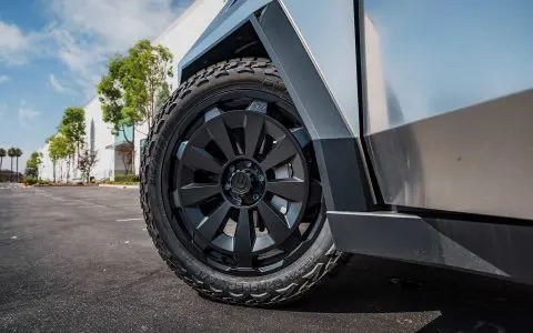 Tesla Cybertruck with 24-Inch UP Forged CYBRNOVA in Satin Black