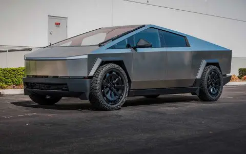 Tesla Cybertruck with 24-Inch UP Forged CYBRNOVA in Satin Black