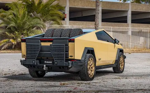 Tan Wrapped Tesla Cybertruck with 24-inch UP Forged CYBRNOVA in Satin Bronze