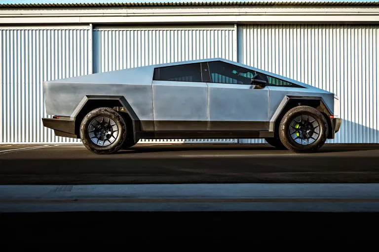 Tesla-OEM-Cybertruck-UP-Forged-UP-RW-Cyber-Wheels-Unplugged-Performance-1920px-3-2