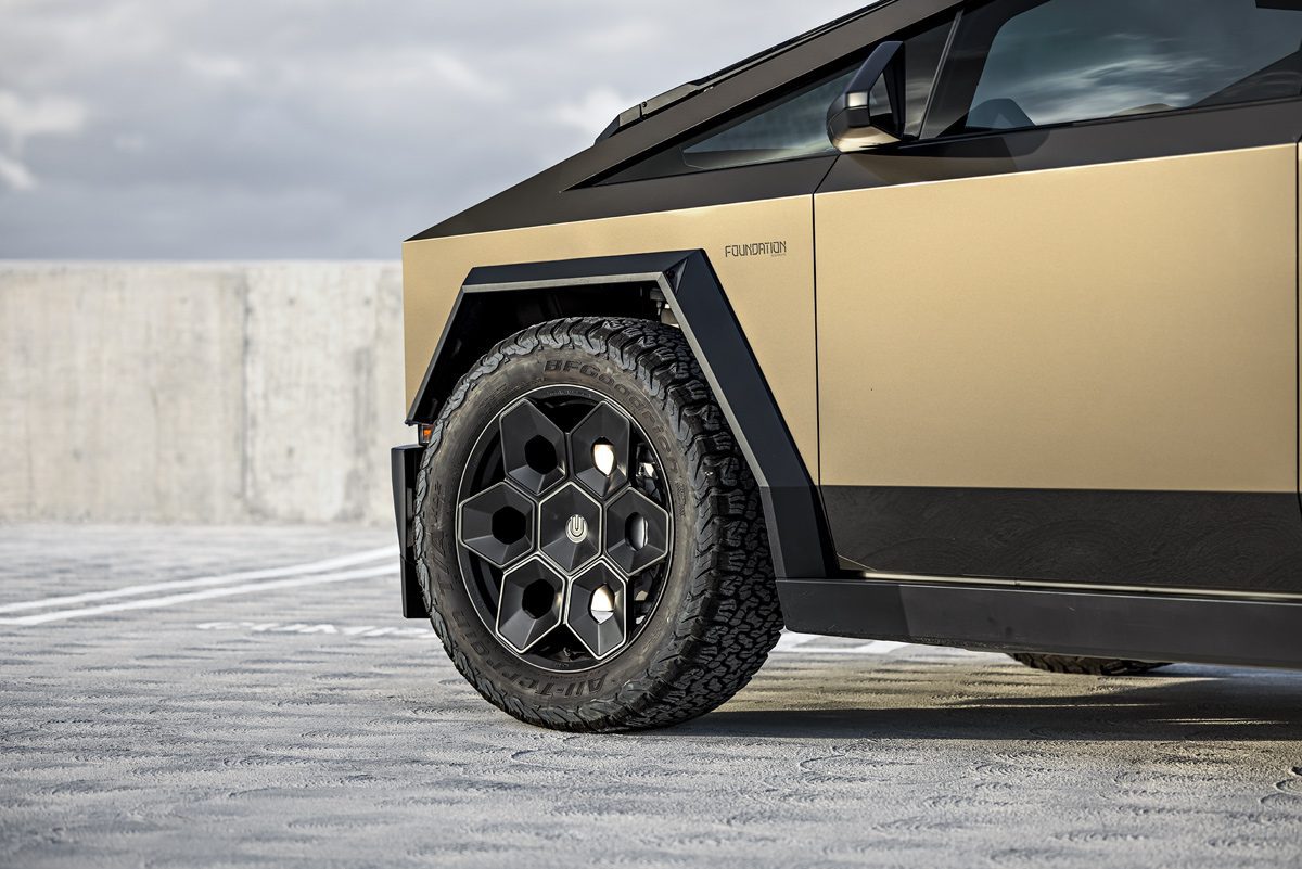 Pure Platinum Wrapped Tesla Cybertruck – UP CYBRHEX Wheels in Satin Black
