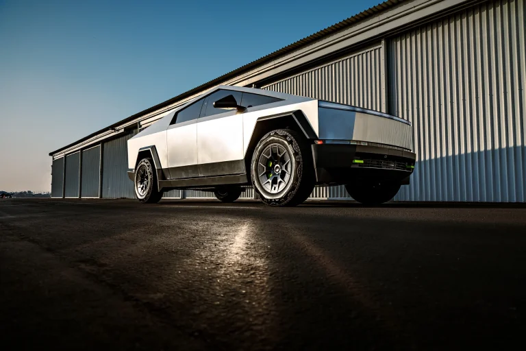 Tesla-OEM-Cybertruck-UP-Forged-UP-RW-Cyber-Wheels-Unplugged-Performance-1920px-2